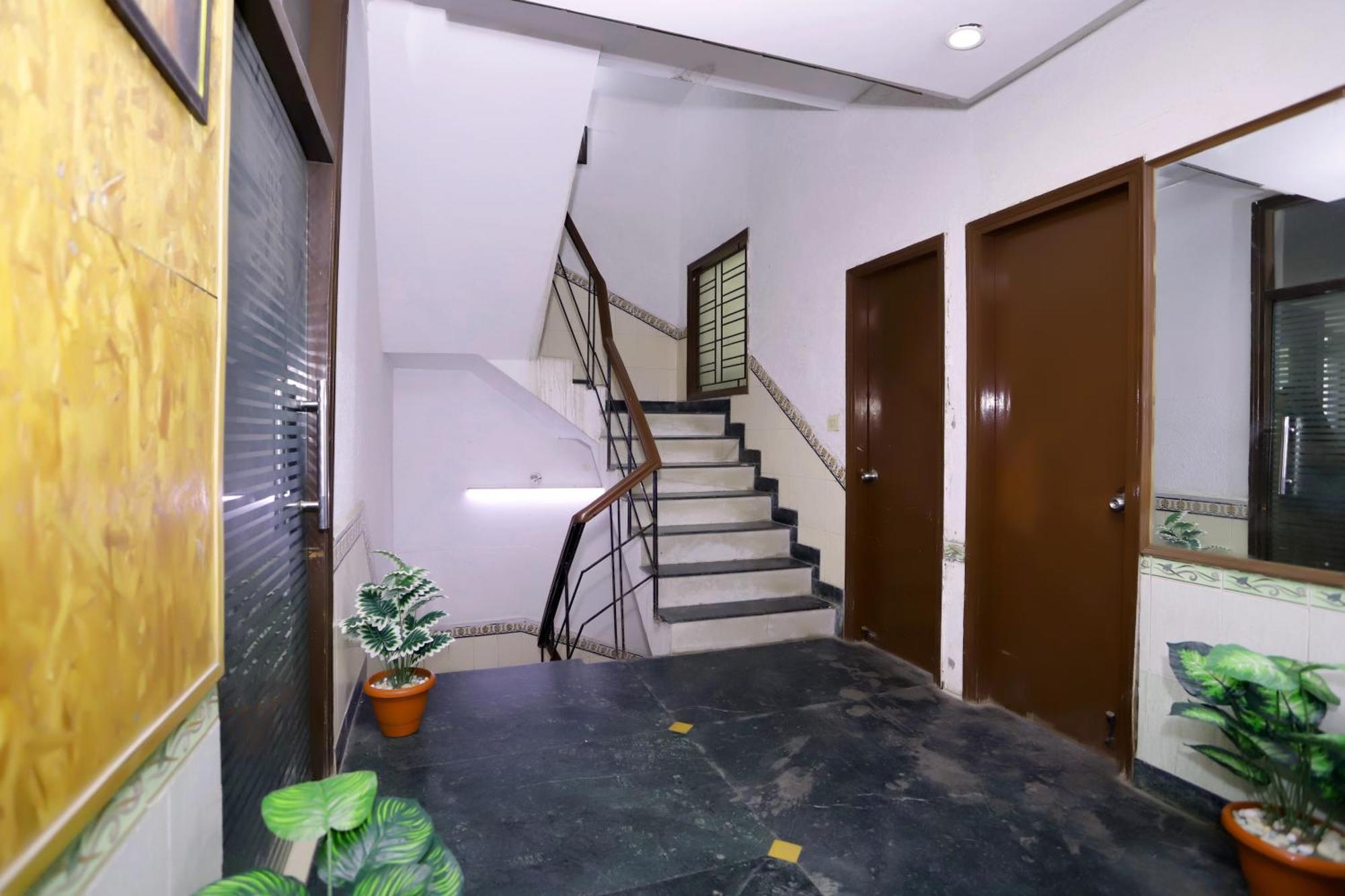 Hotel Warm Welcome - Noida Sector 51 Exterior foto